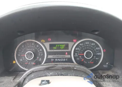 2005 Ford Expedition Xlt z USA, uszkodzony, nr VIN 1FMPU15535LA63169